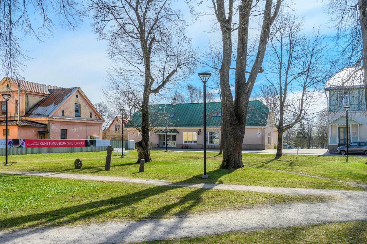 Old Town Hostel Haapsalu Exterior photo